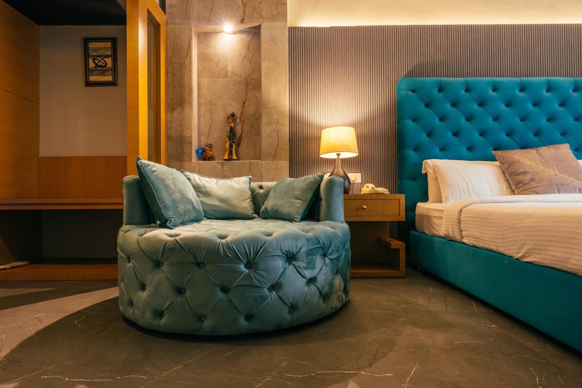 Hotel Pal Heights Бхубанешвара Экстерьер фото